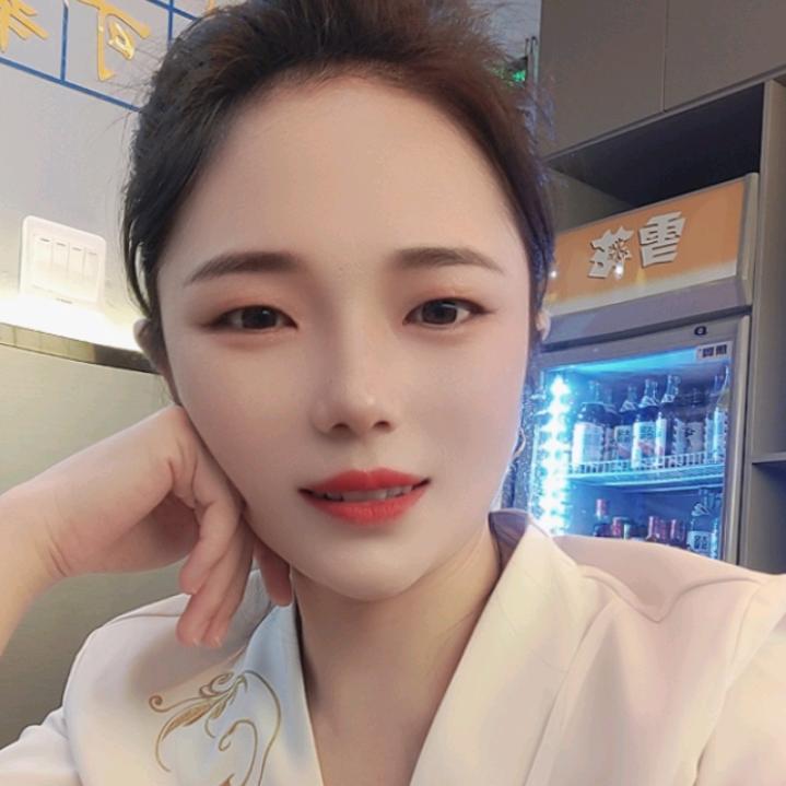 快乐的女孩❤️