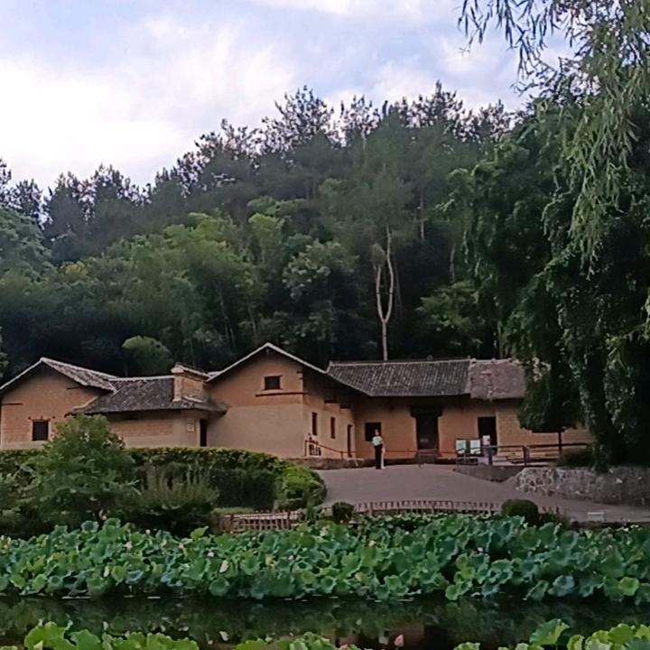 李荣英