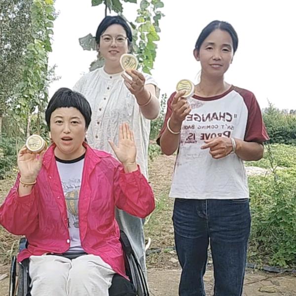颈肩腰小何
