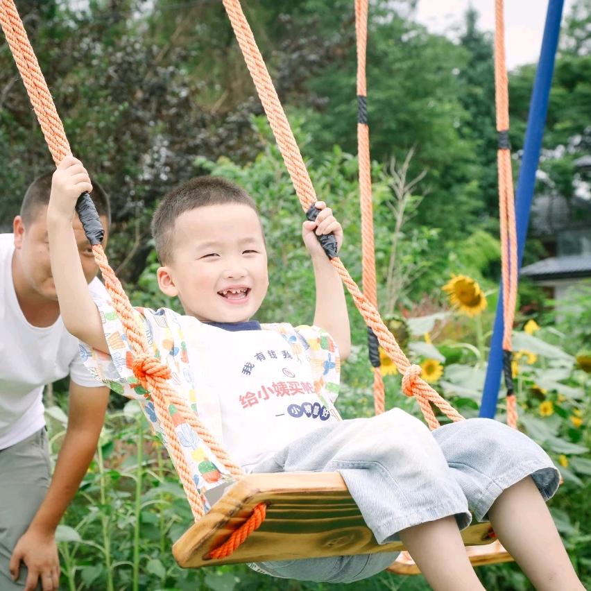 温江岩坤家庭农场特色的柴火鸡和烤肉