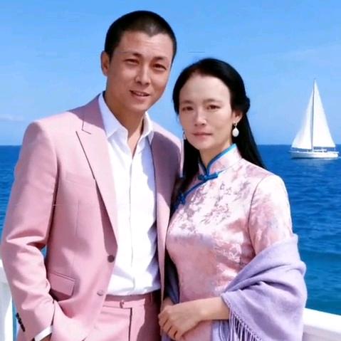 专业粘贴墙地砖李哥