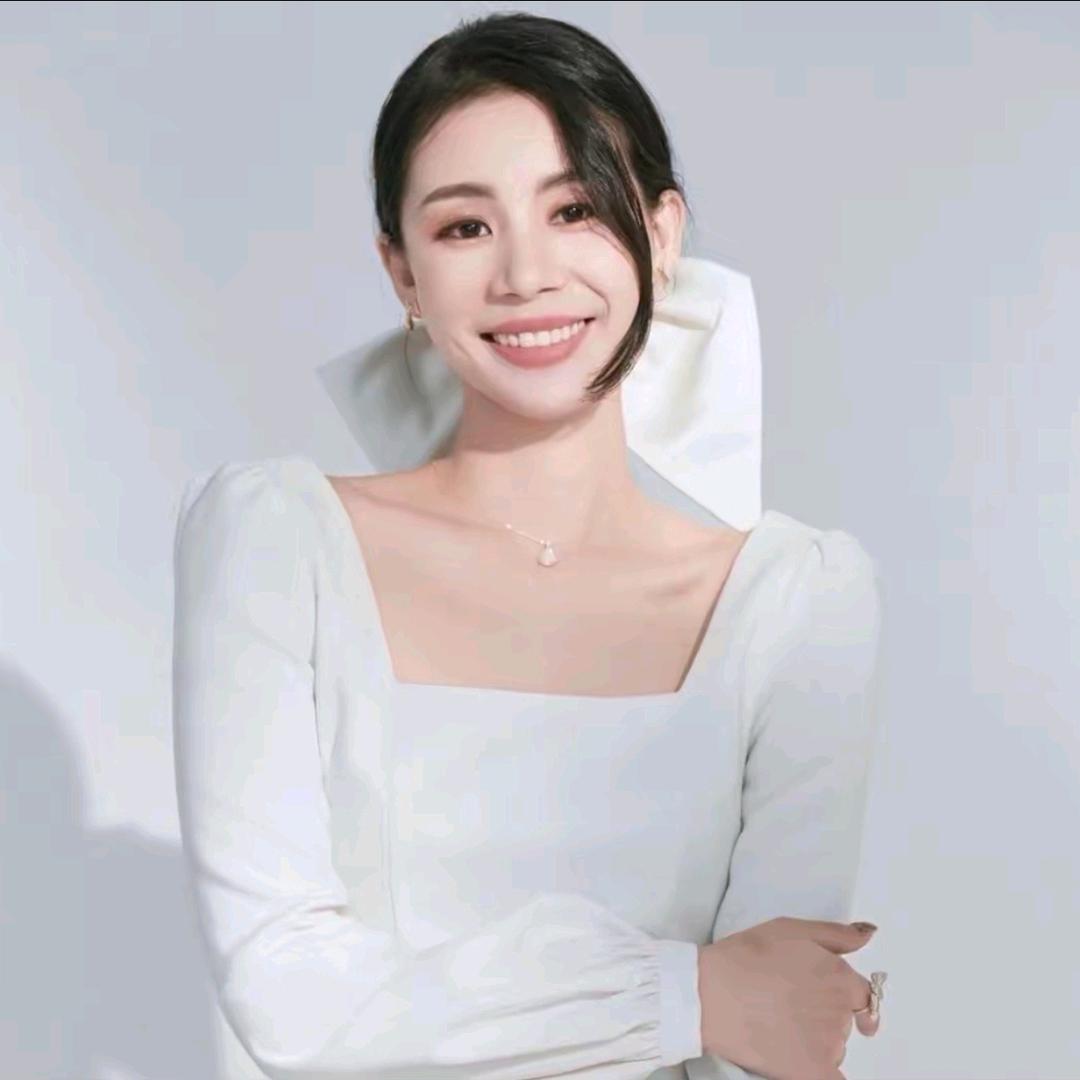 麦芽mayya plus定制女装穿搭