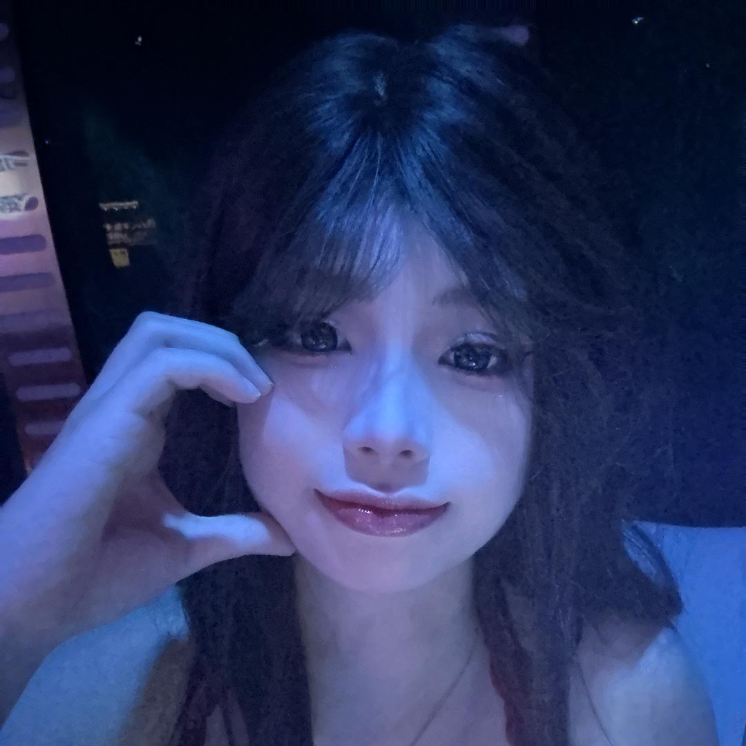 宅小瑜