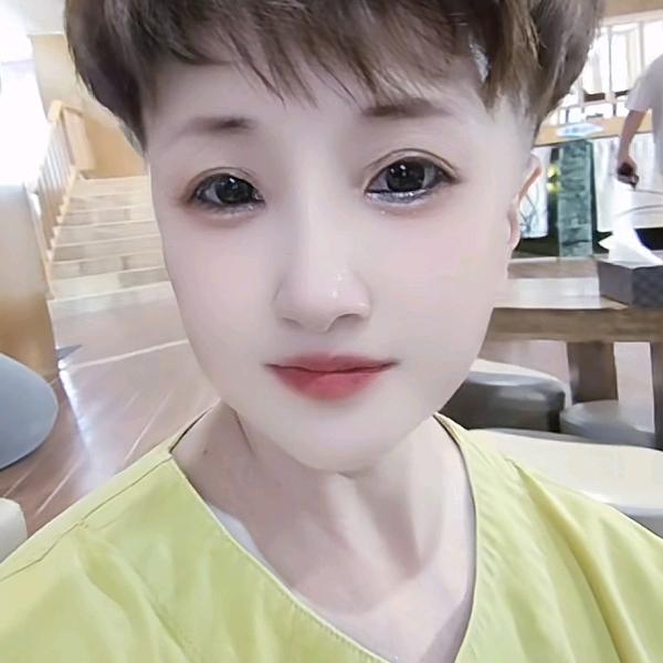 aa霞姐