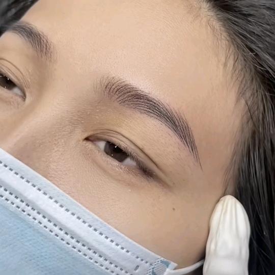 素颜美学馆168做眉毛