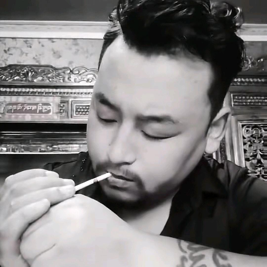 🐯胡灬º‿º灬♡哥