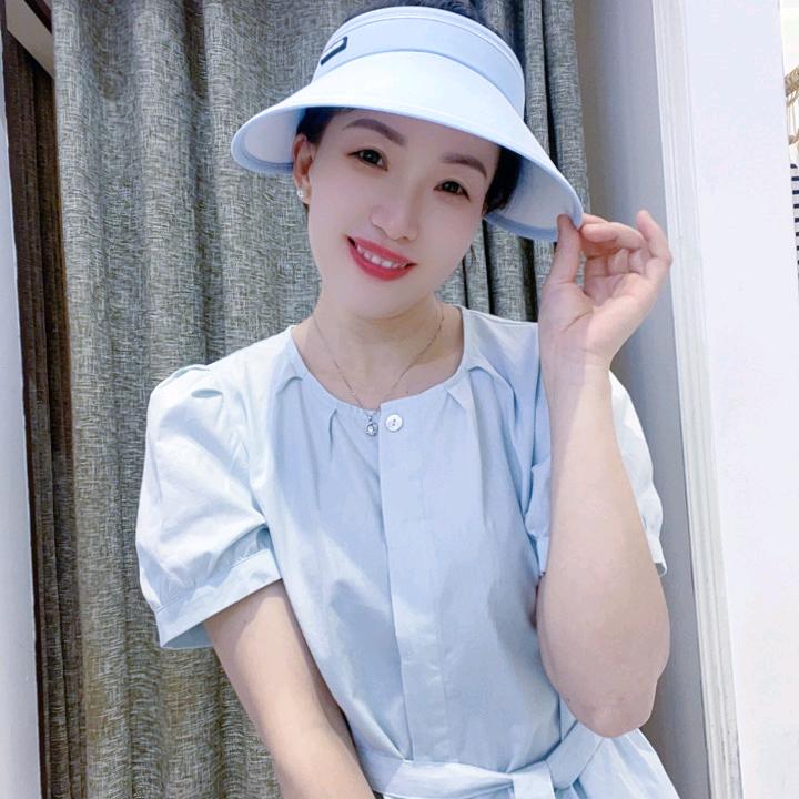 杨尚国际石柱店—依依