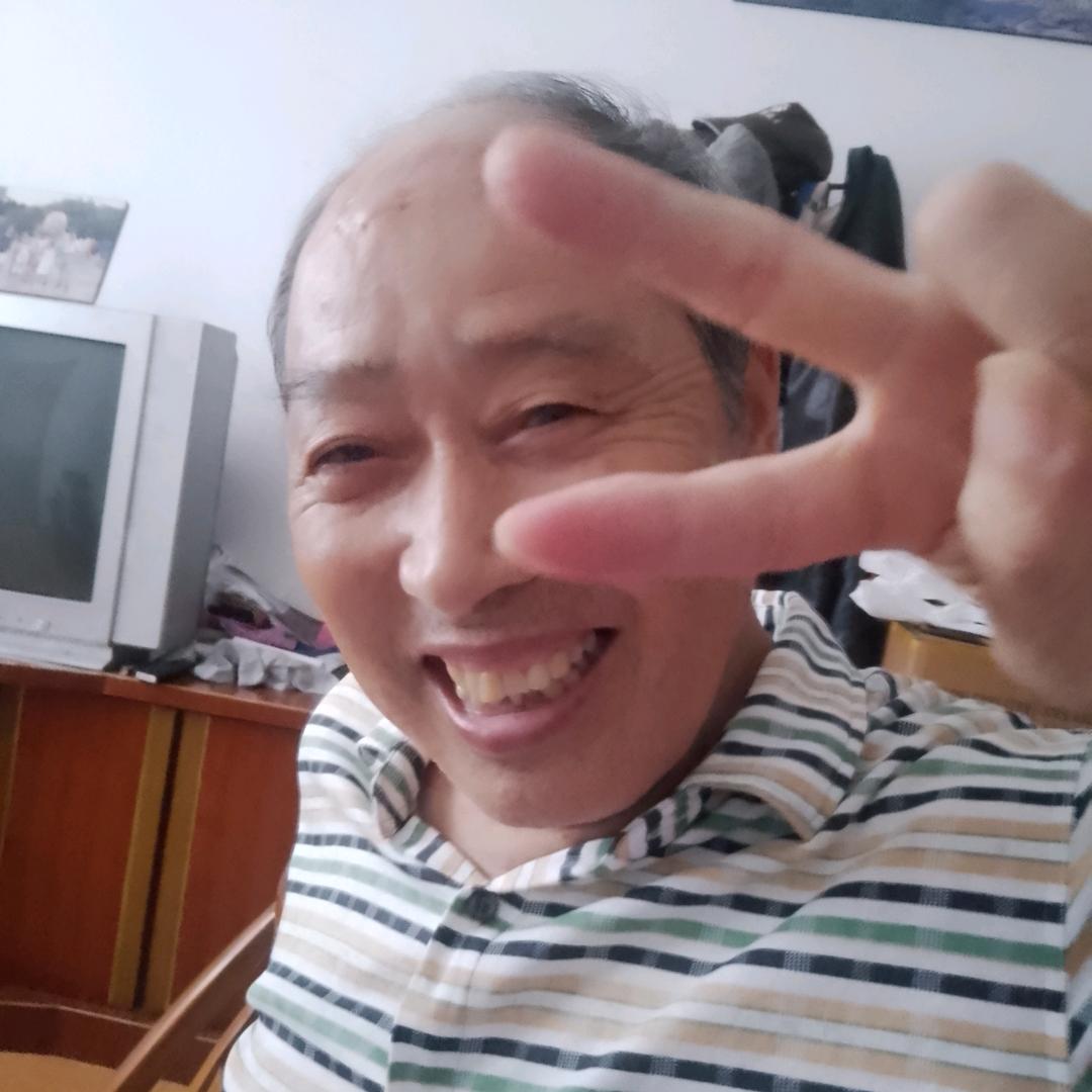 老小孩爱唱歌