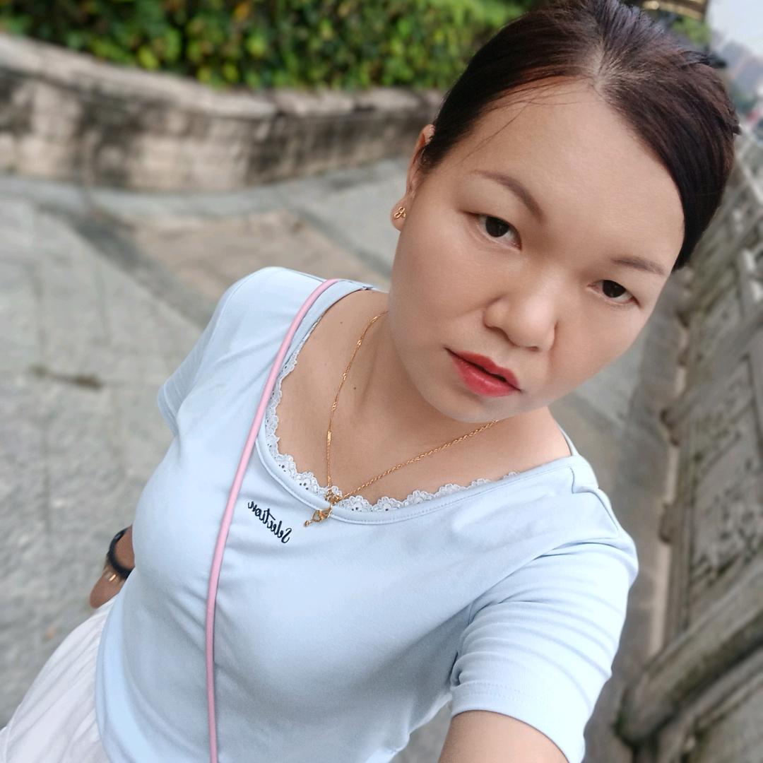 🤞🤞风雨中等爱😘😘