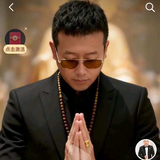 努力拼搏的中年大叔