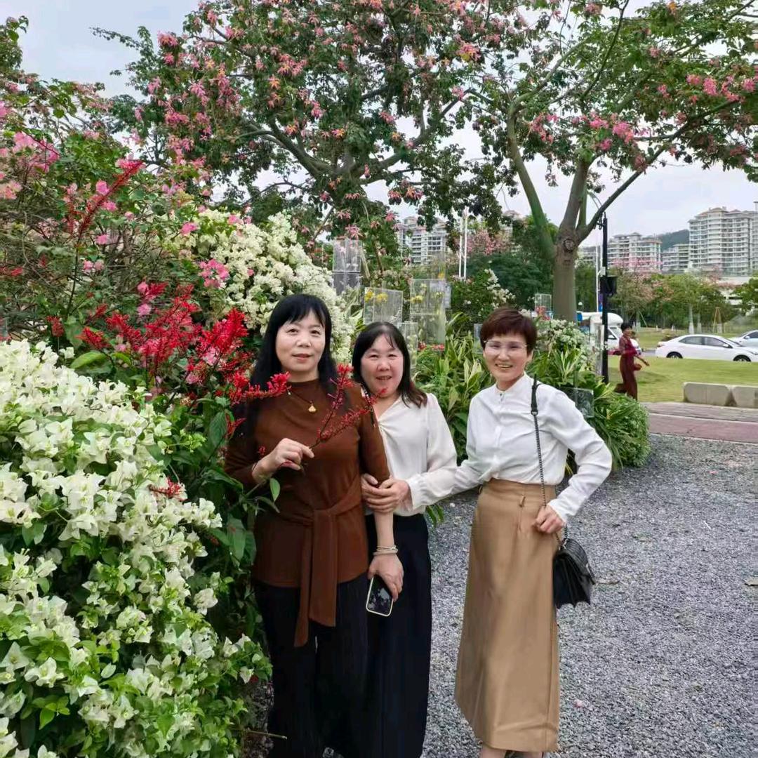 阿艳75年🍎兔🐇4月🐰💖29🌹