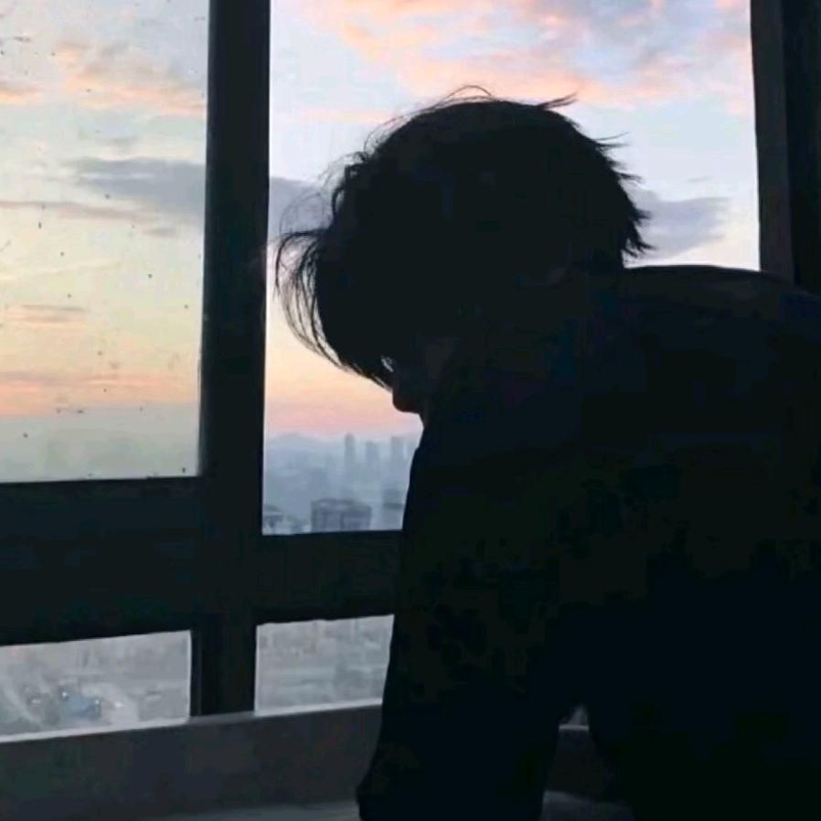 眰执头像