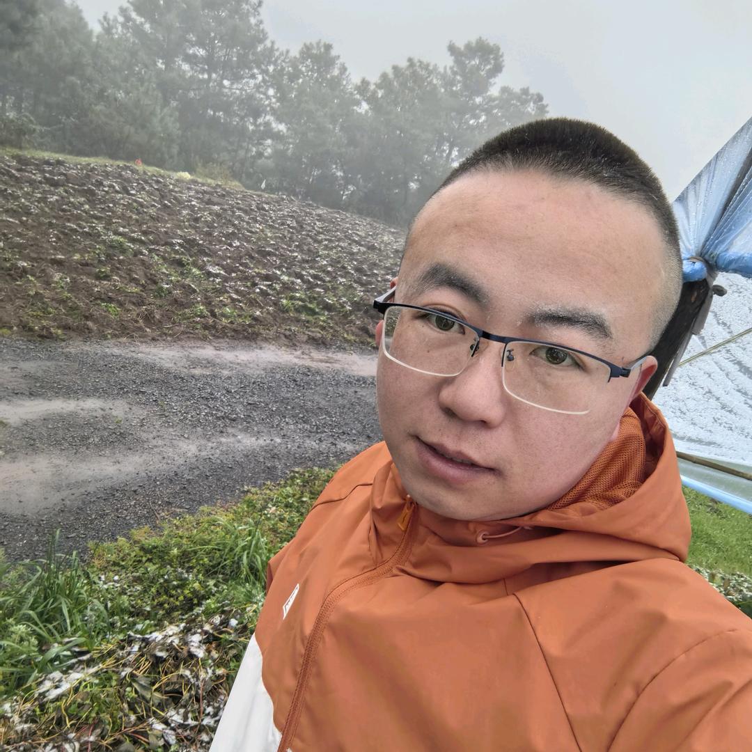 农村食品人尹先生（莓有烦恼）