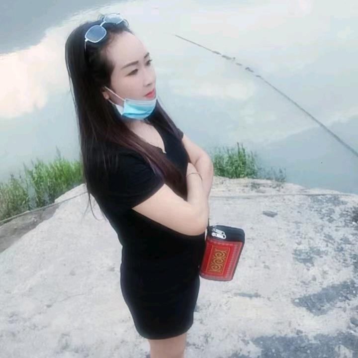 阿妞莫