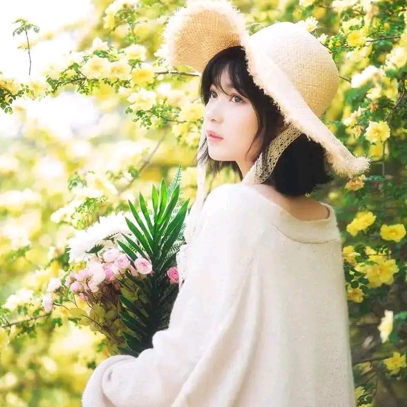 ℋღ᭄琪琪女装🍒᭄💞࿐