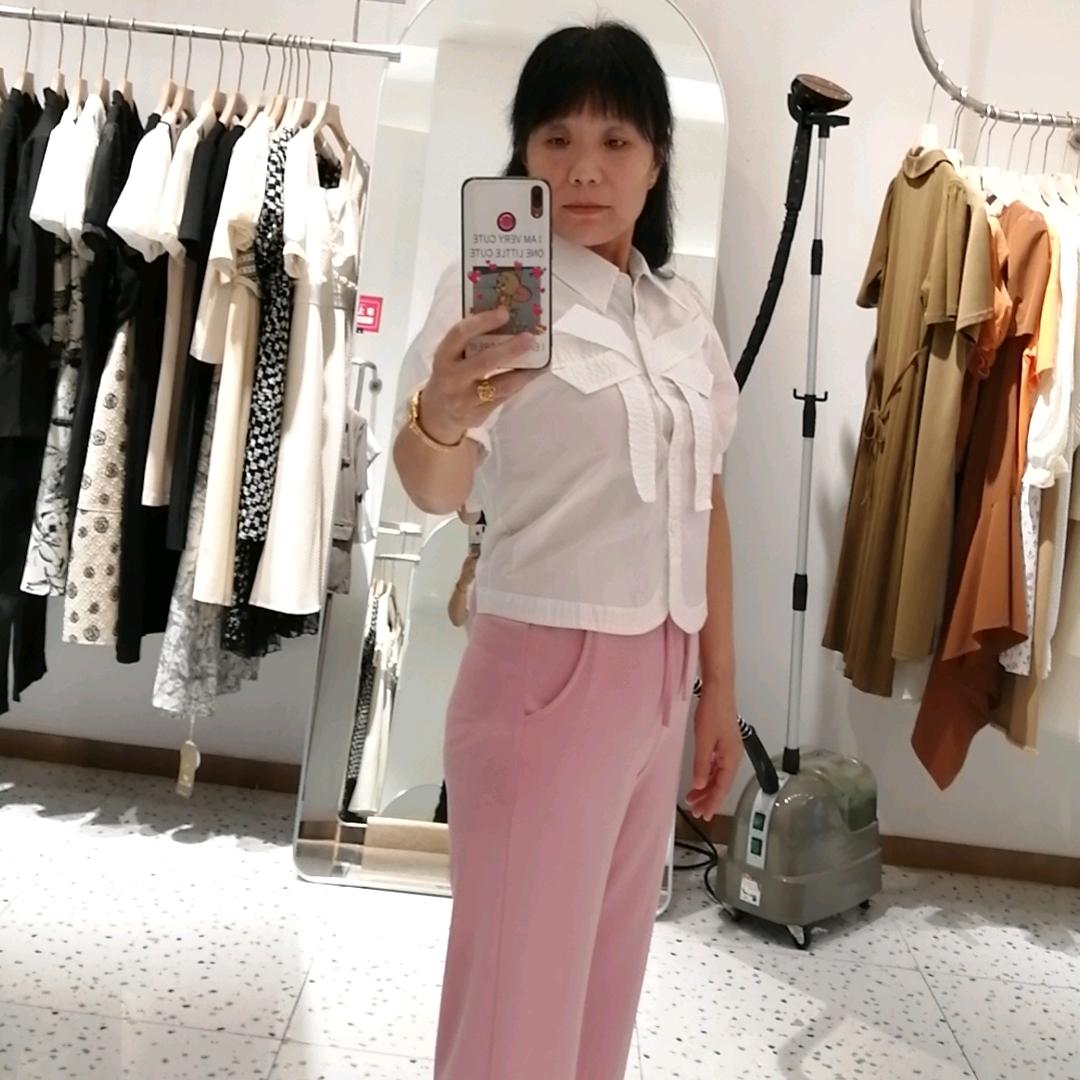 霞霞（拒私信）