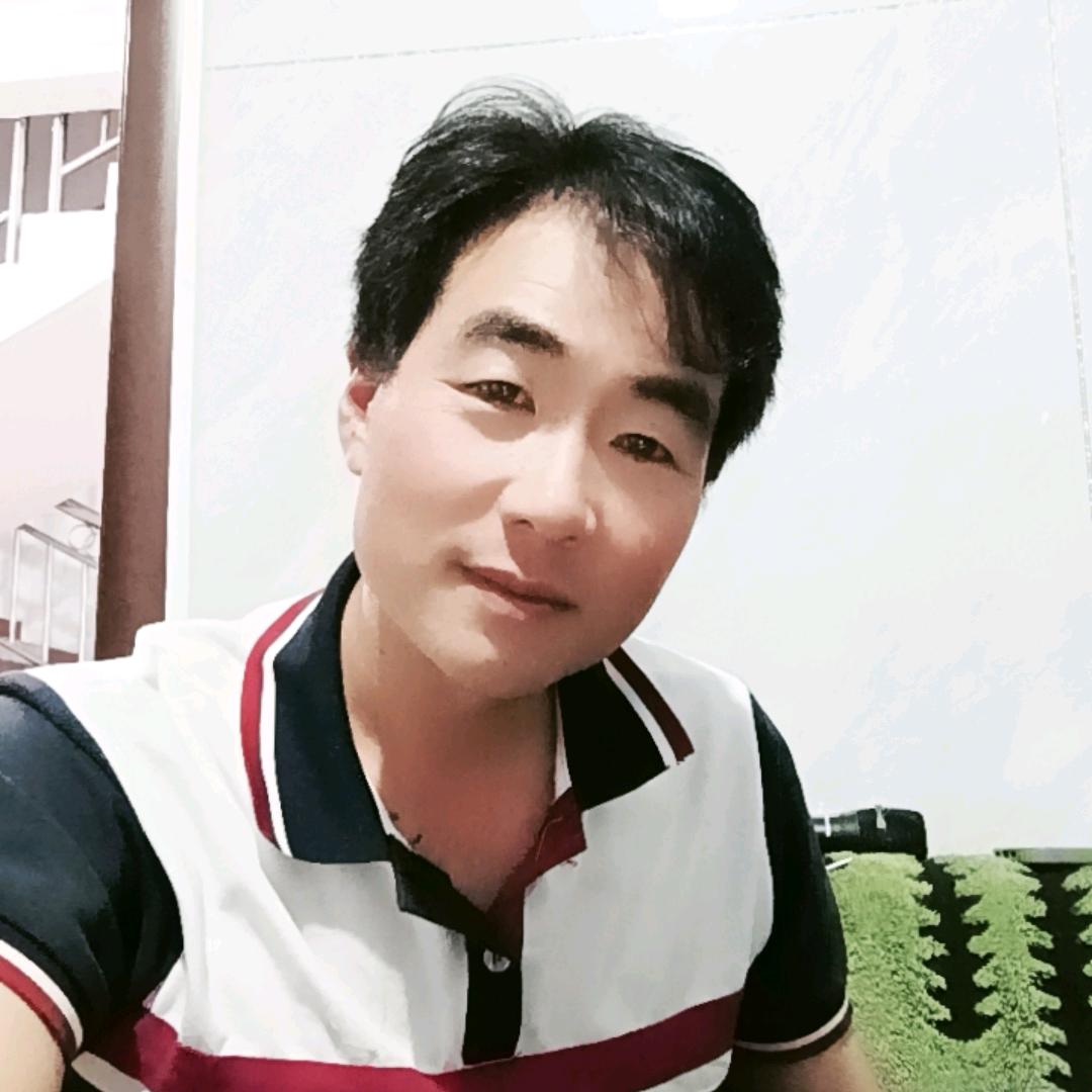 贴砖大哥爱唱歌