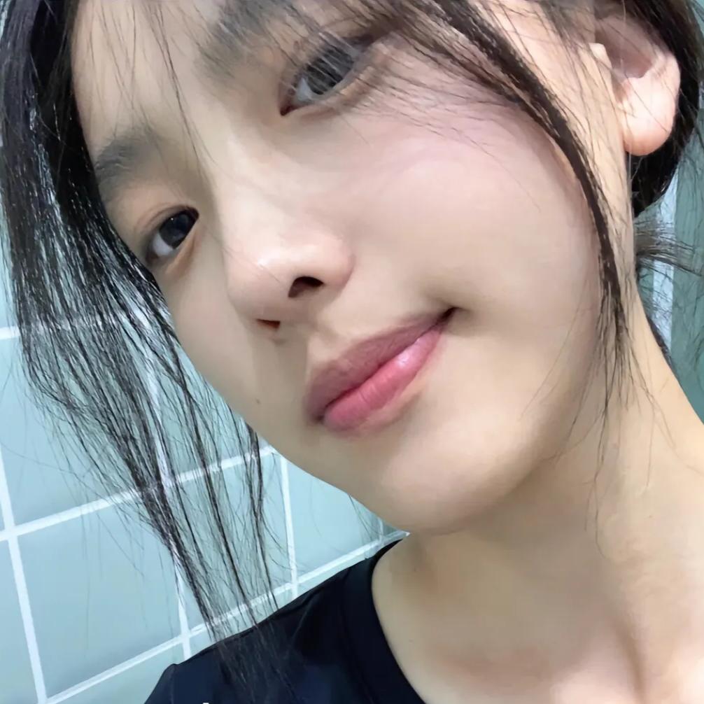 娜