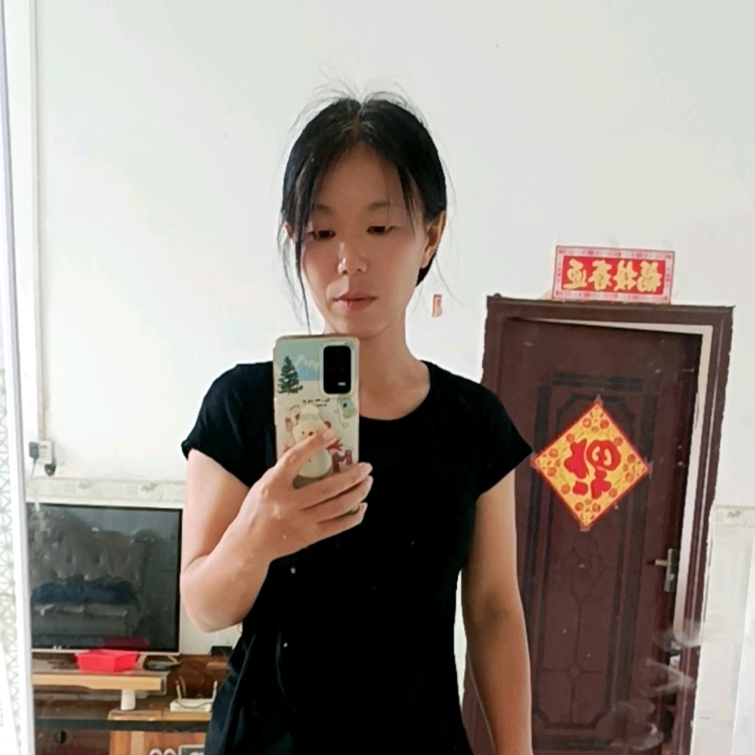 甜甜(๑><๑）壹笑