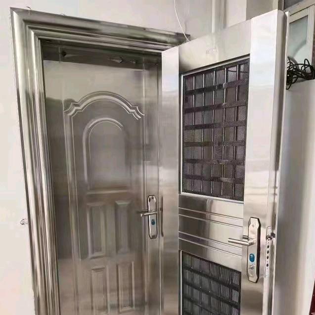 鸿程不锈钢门门业