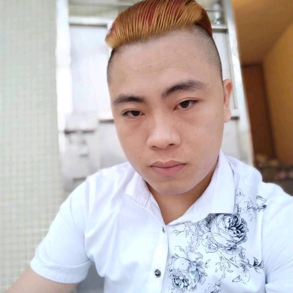 小猪吊顶装饰
