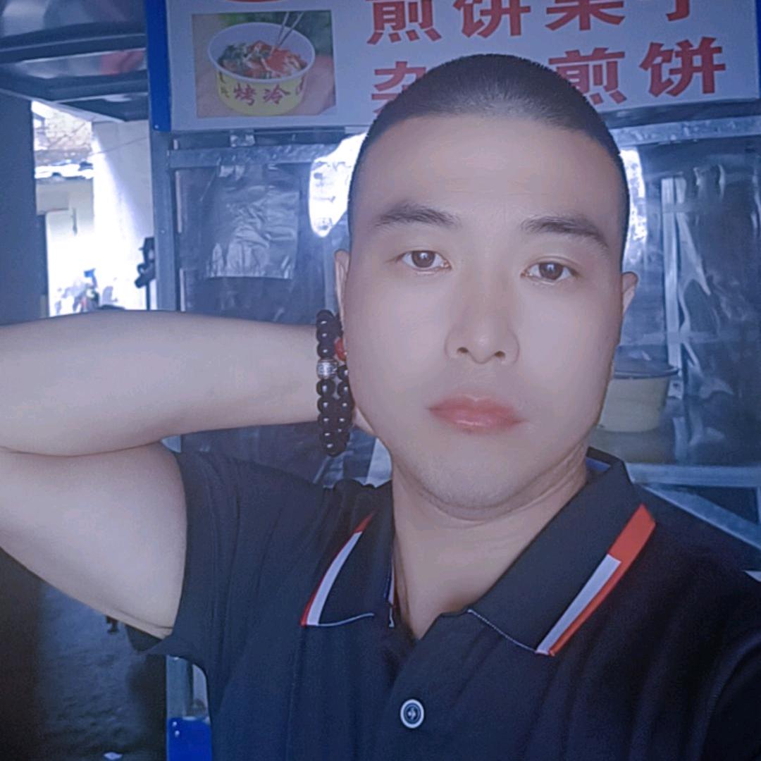 商丘医专有个（霍家）烤冷面