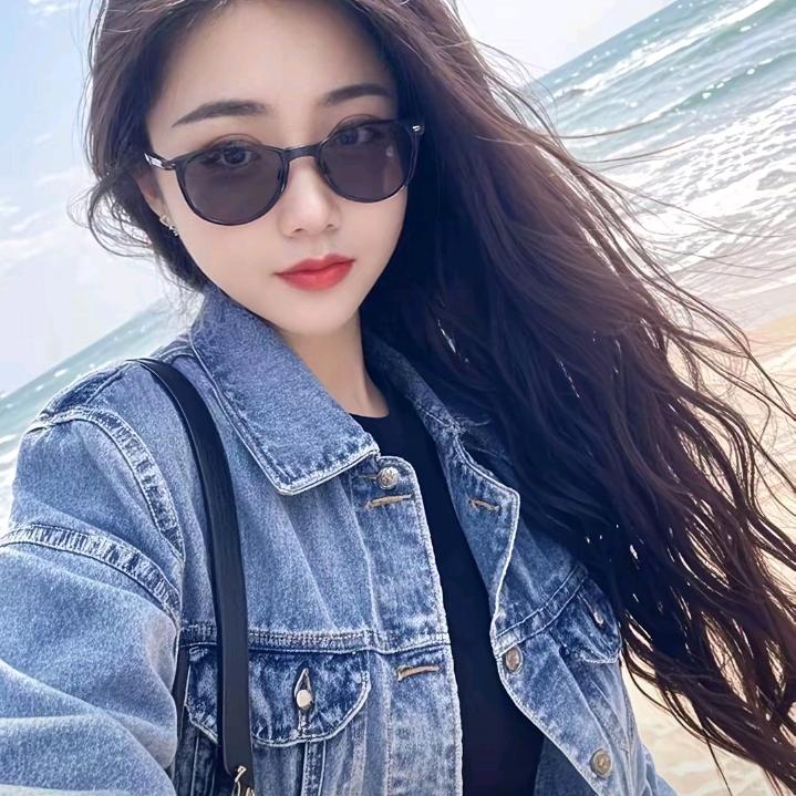 山咔咔,重庆妹。