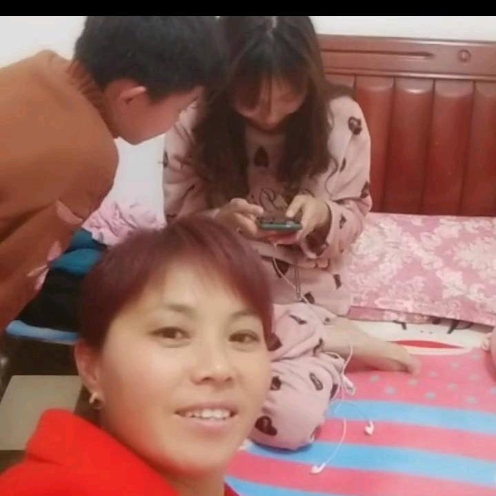 依然