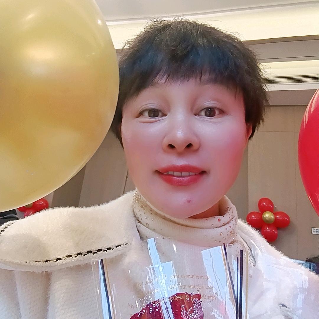 伊伊