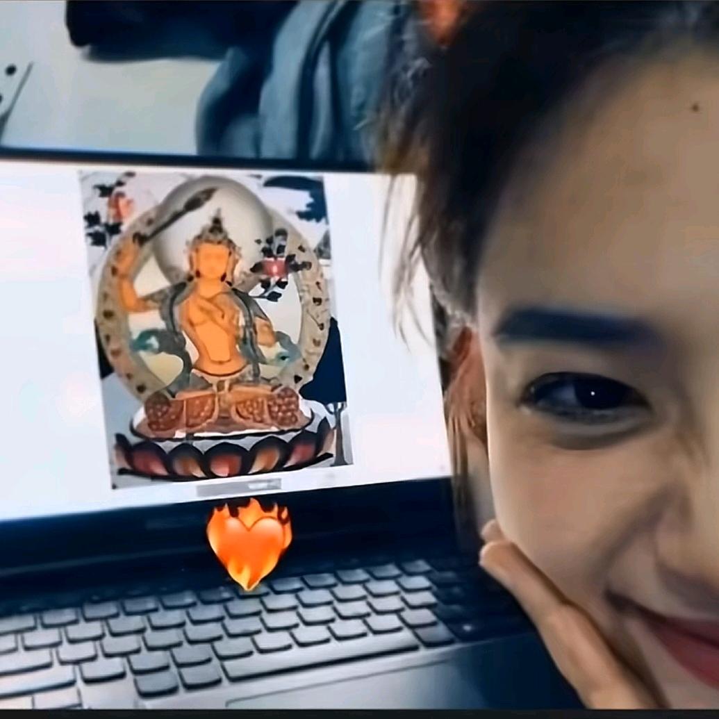 🍒ℒᎭℯ⃝想看你笑 ⁵²º᭄Lz🍒