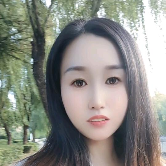 倩影