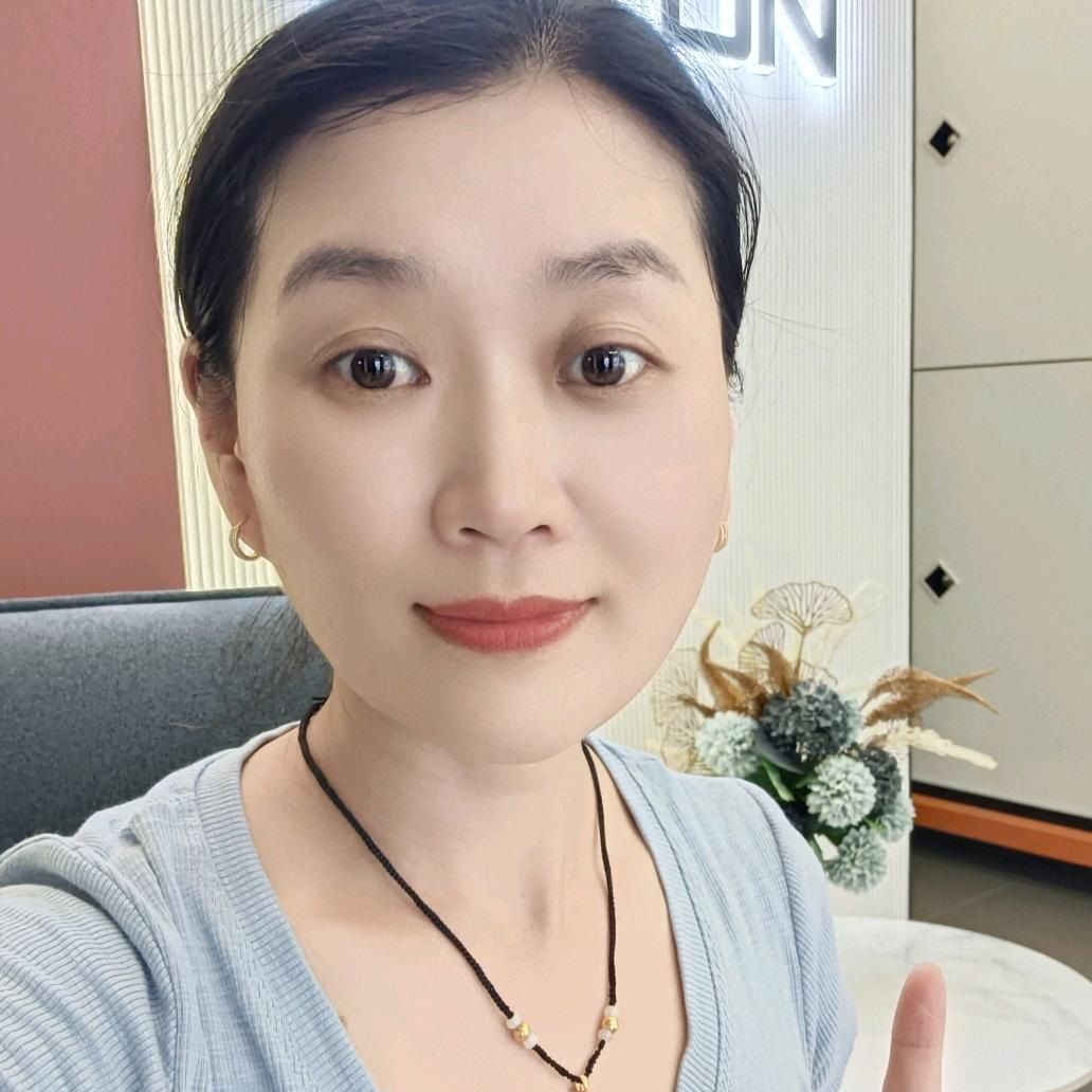 小龙姐姐(炎陵法狮龙高端顶墙定制)