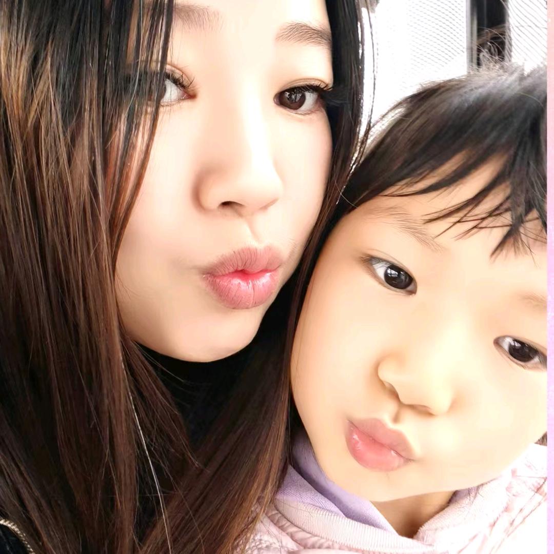 ︶ㄣ↖🍭吖頭ㄜ︵╱/.