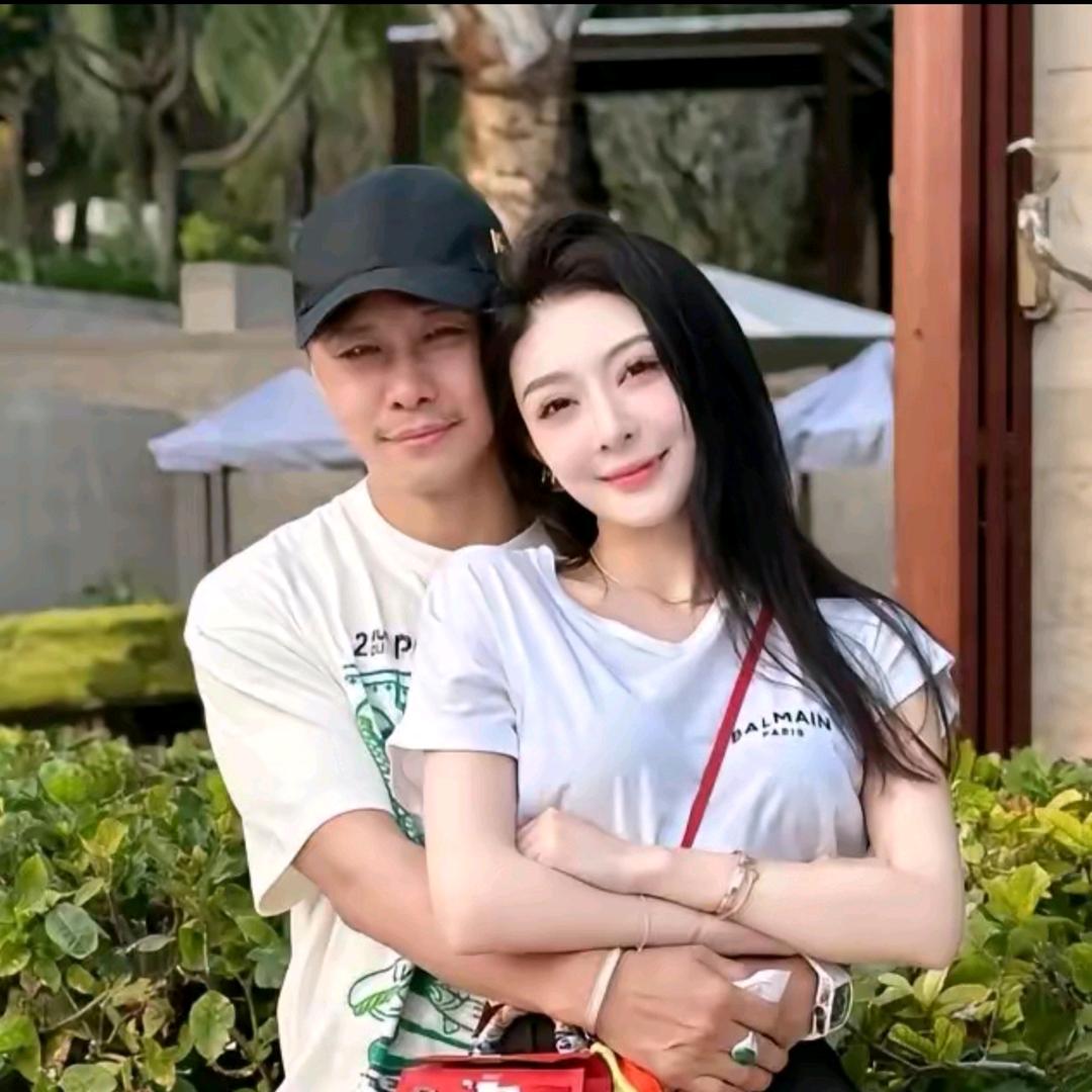 李老板的三宝贝（美妆分享）