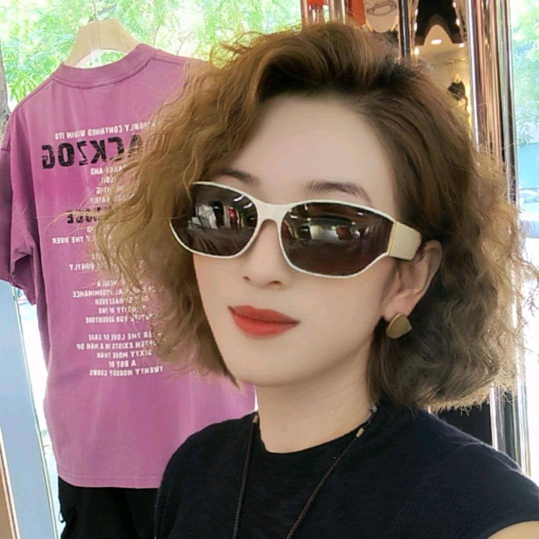 台前大市场金霸男装