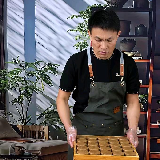 爱养发的老武