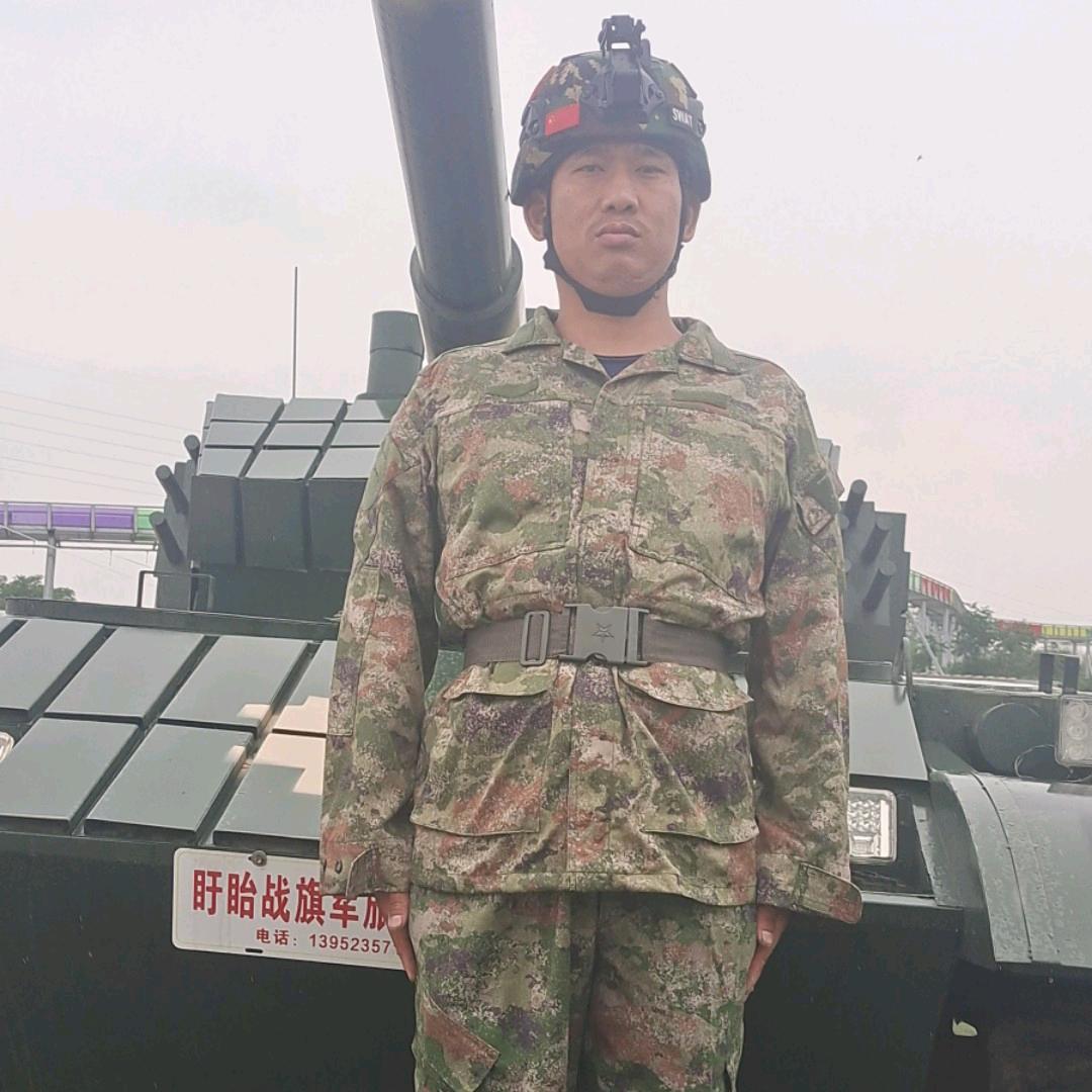 小婷哥的好弟弟。