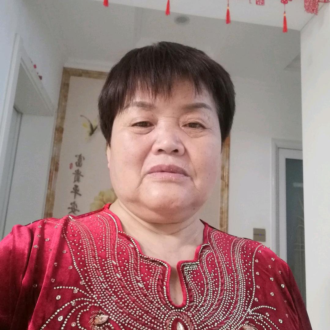 欣荣高达的奶奶