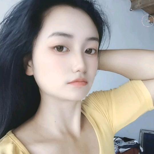 嫣花笑，倾城美