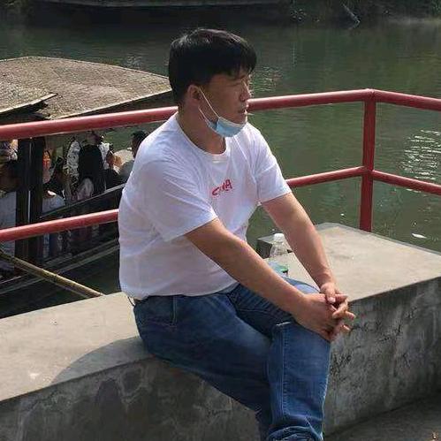 陈小伟