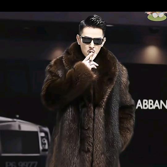 雅鹿男貂工厂直播间