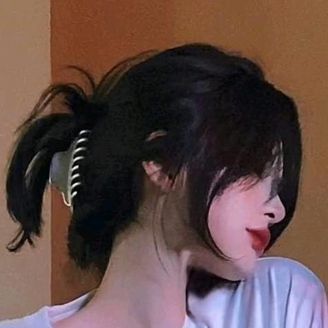 @何去何从: ໑ຼₒ₂₄ღ᭄傻丫头🕊꧔