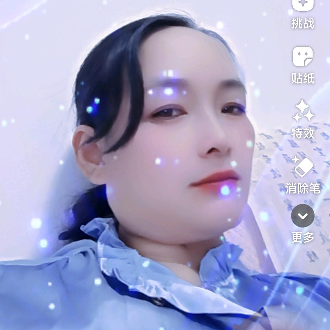 天空中的一片云