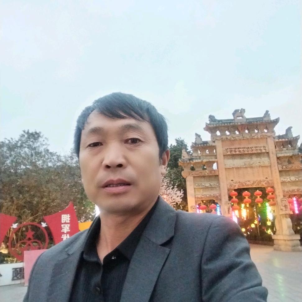李端立