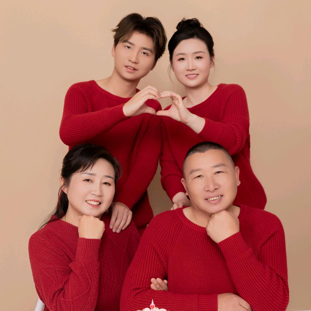 群金村支书夏金芳助农