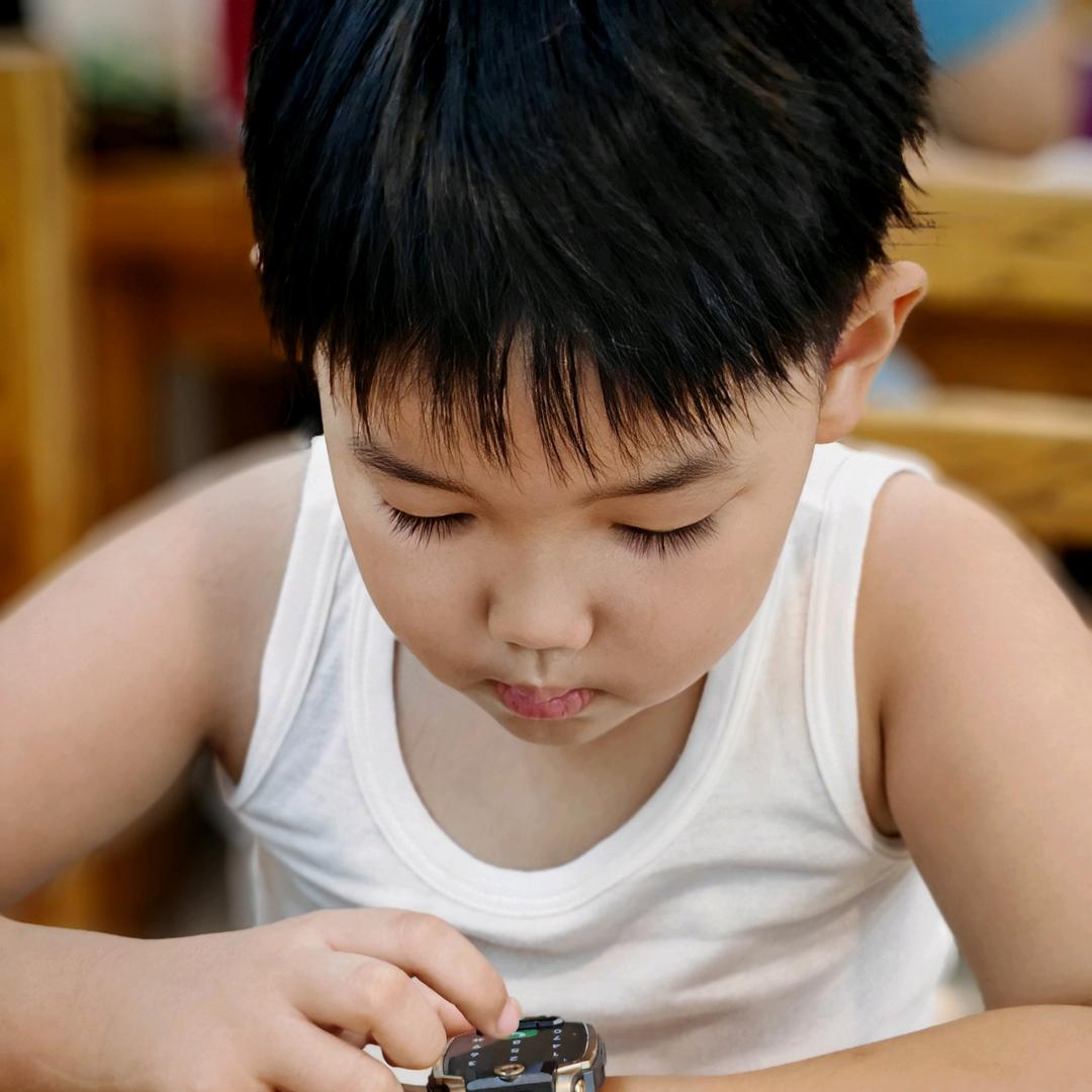 小孩儿哥😉