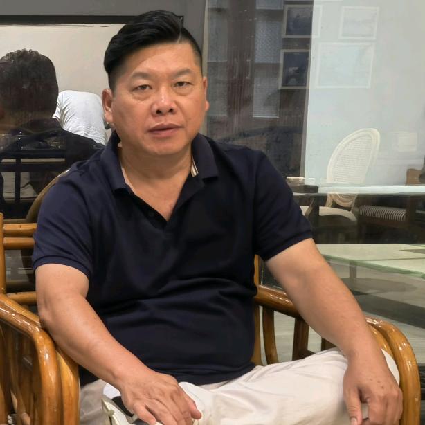 黄加雄