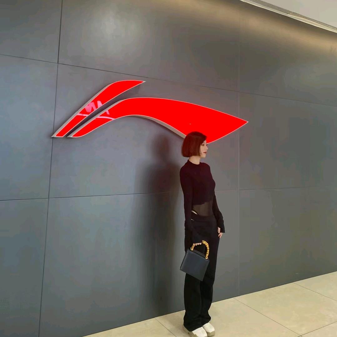 焕灿衣橱Theone