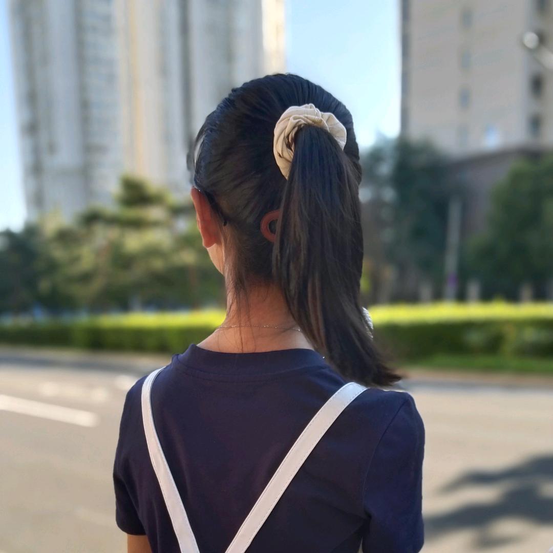 微汹
