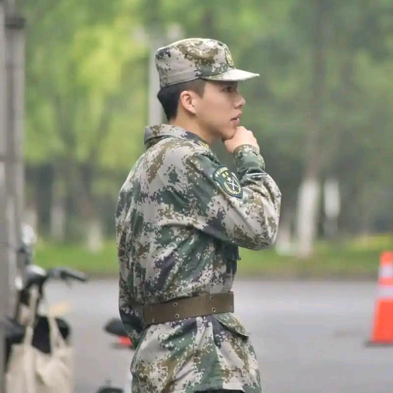 李教官